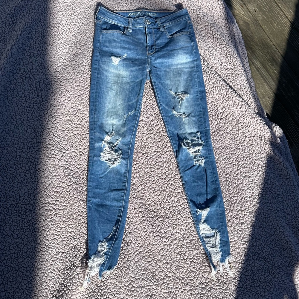 American Eagle Super Stretch Distressed Skinny Jeans